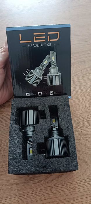 Żarówki samochodowe