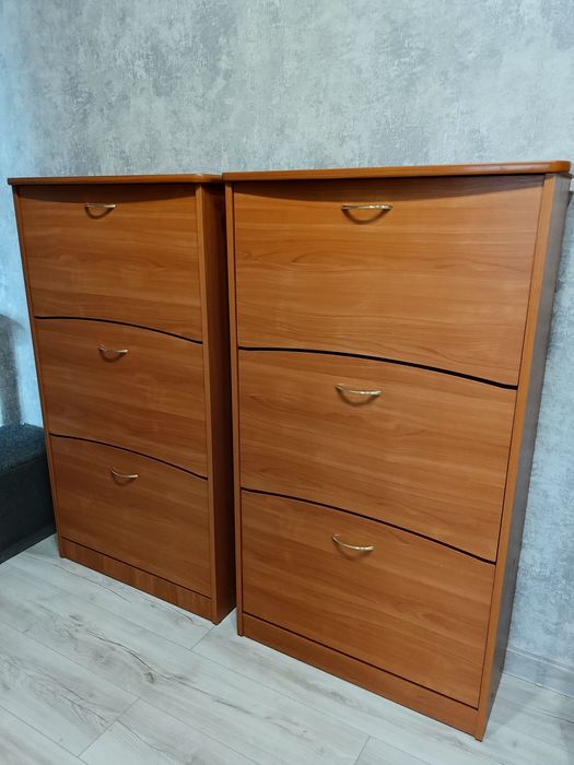 Продам тумбу для взуття