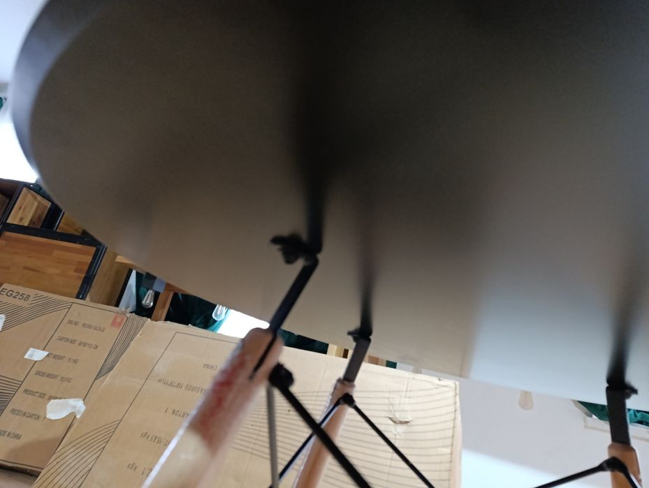 Стіл обідній круглий. Стіл. 80 см