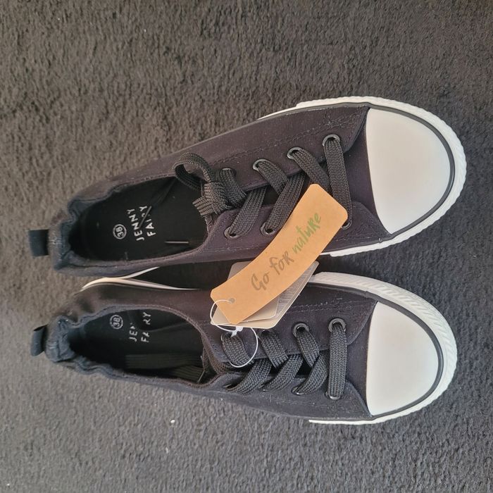 Trampki 38 czarne nowe