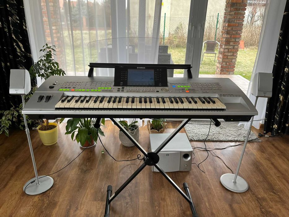 Keyboard aranżer Yamaha Tyros 1 uszkodzony