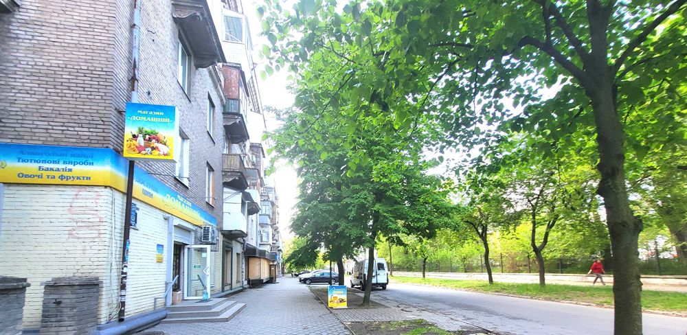 Продаж 2-х к.кв. ЦЕНТР міста вул. 12 Квітня буд.№5 (4 поверх).