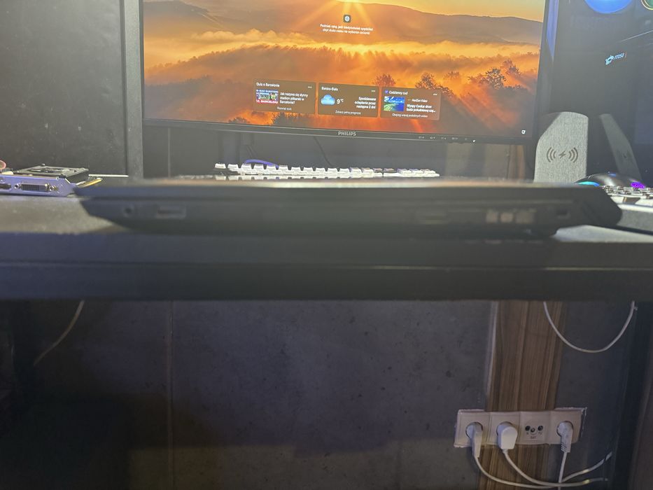 Sprzedam laptop lenovo