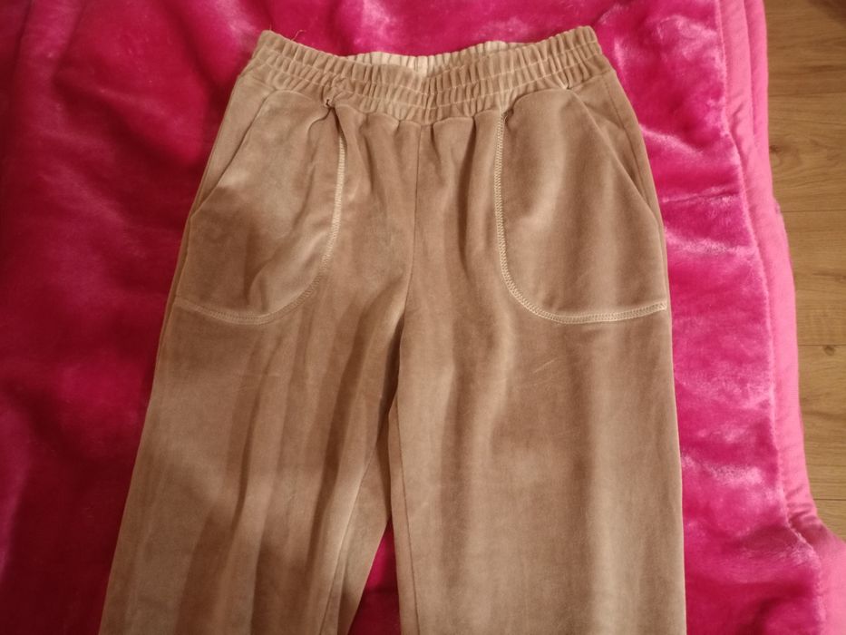 Komplet welurowy dresowy M