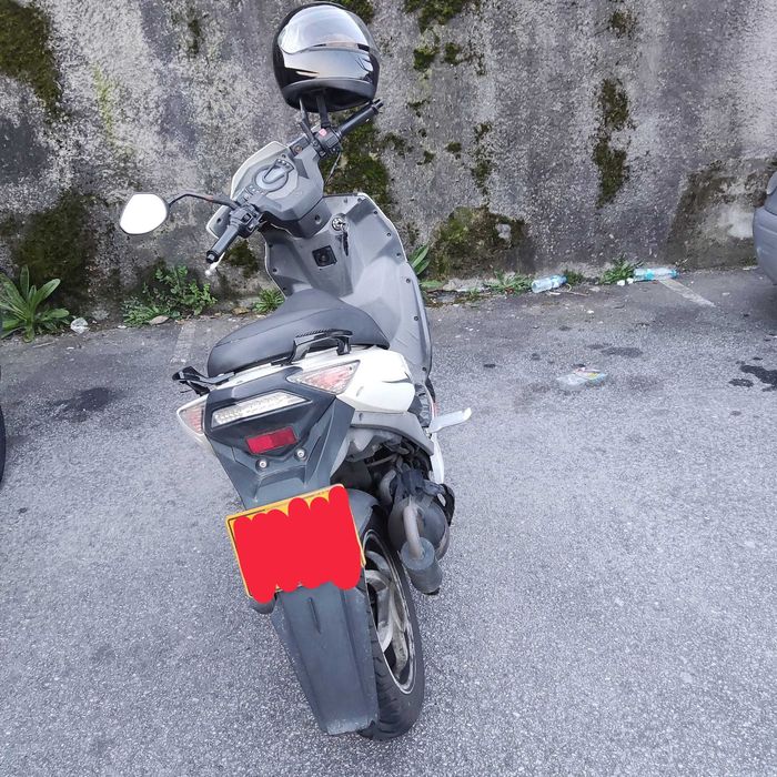 Sym 50cc scooter 2011 model petrol