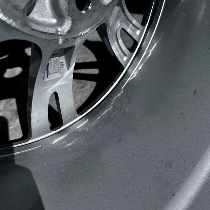 Диск 19" Tesla Y  б/в ремонтований