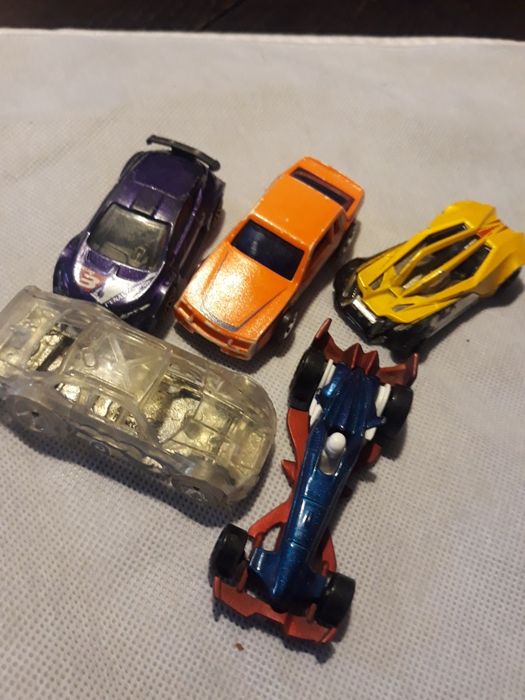 Zestaw Hot Wheels 5szt