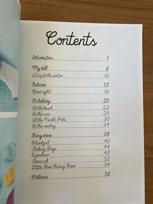 Livro “My Crochet Doll” - de Isabelle Kessedjian