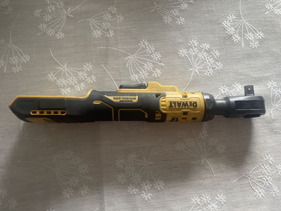DeWalt DCF512 dobry stan