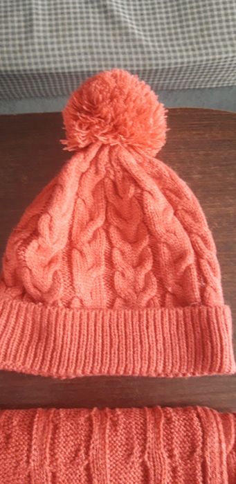 Komplet czapka z szalikiem