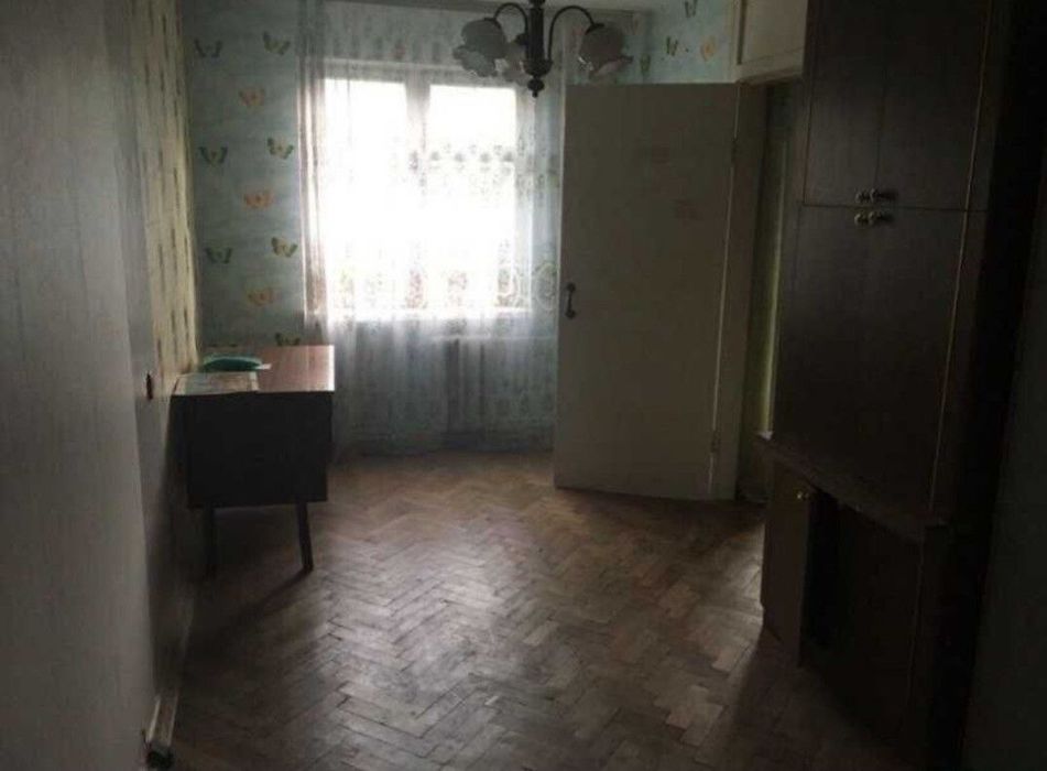Продам 2 кім квартиру Лагунової 7