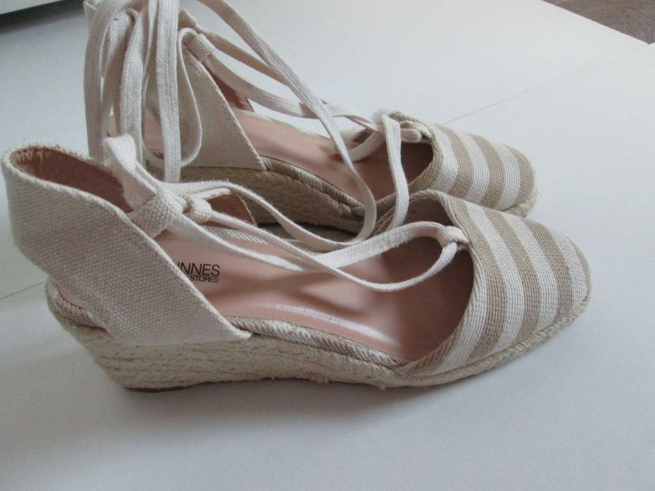 Dunnes Stores Buty letnie sandały espadryle wiązane beżowe 38 jak NOWE