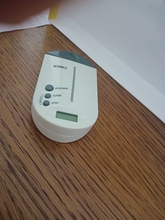 Przypominacz timer z szufladką na leki, suplementy diety