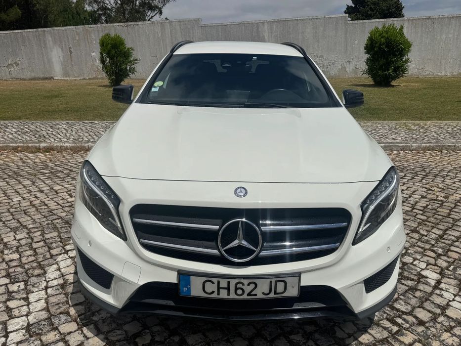Mercedes-Benz GLA 220 CDI 7G-DCT AMG Line
