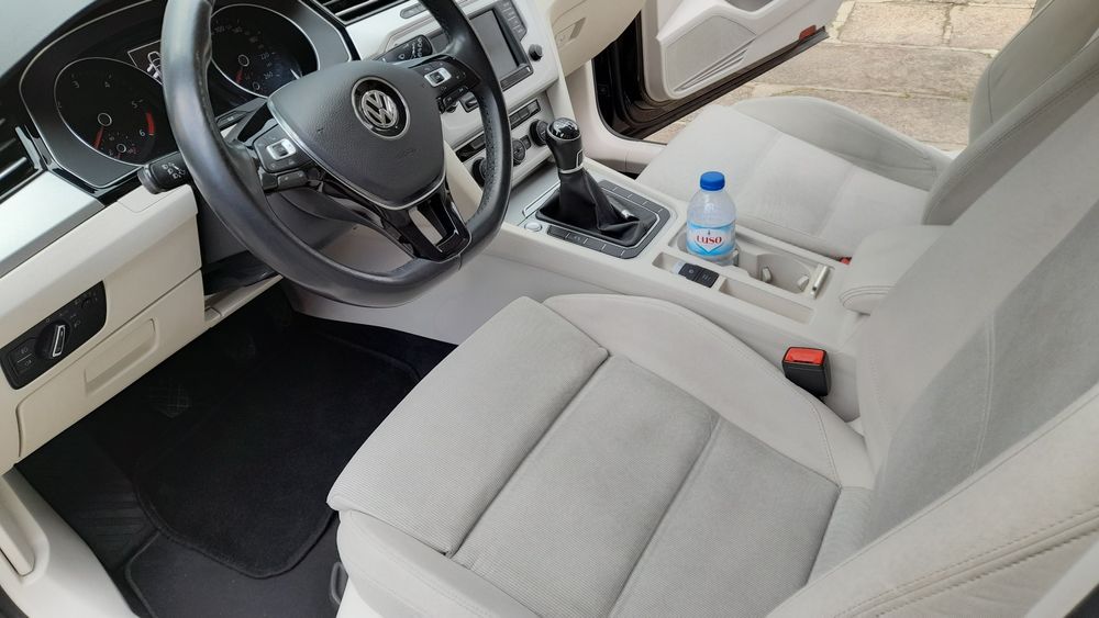 VW  Passat Variant