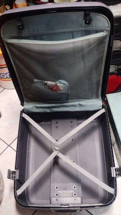 Super walizka podróżna w super stanie