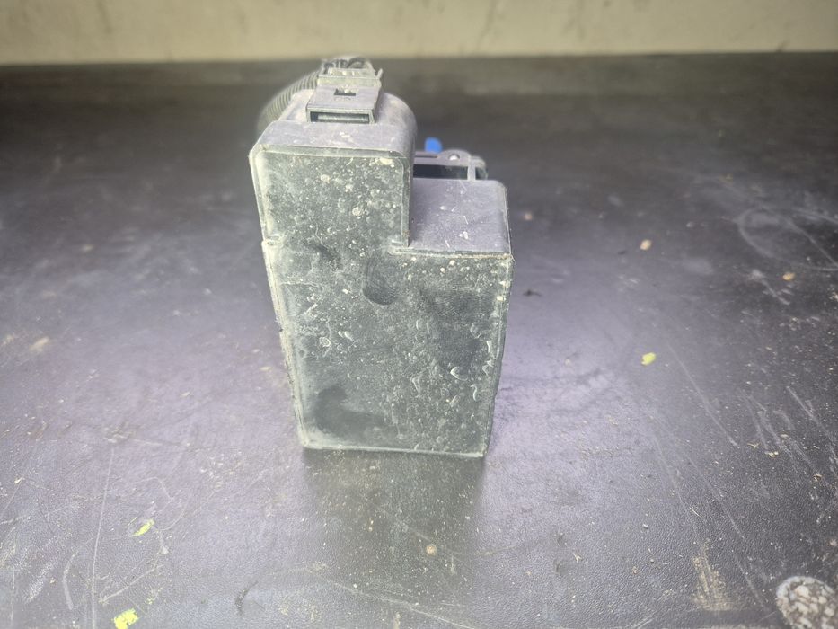 Блок Клапанів Пневмопідвіски Q7/Touareg/Туарег/Cayenne/Кайен