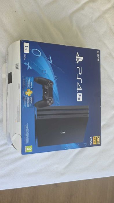PlayStation 4 Pro 1TB + Caixa original + 2 Comandos + Jogo