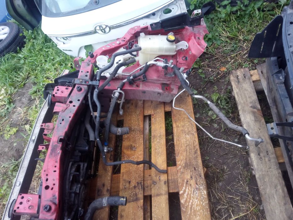 TOYOTA PRIUS III 09-15 przód chłodnice belka pas podłużnice komplet
