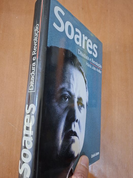 SOARES Ditadura e Revolução