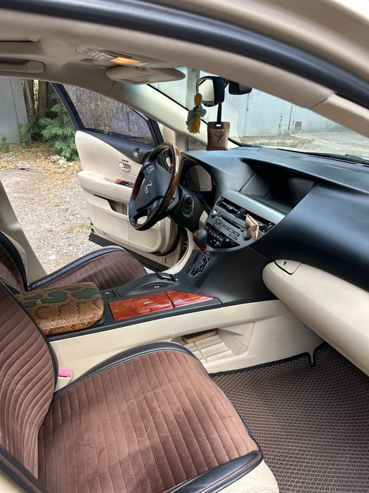 Lexus RX450h весь обслужен обмен на Tesla