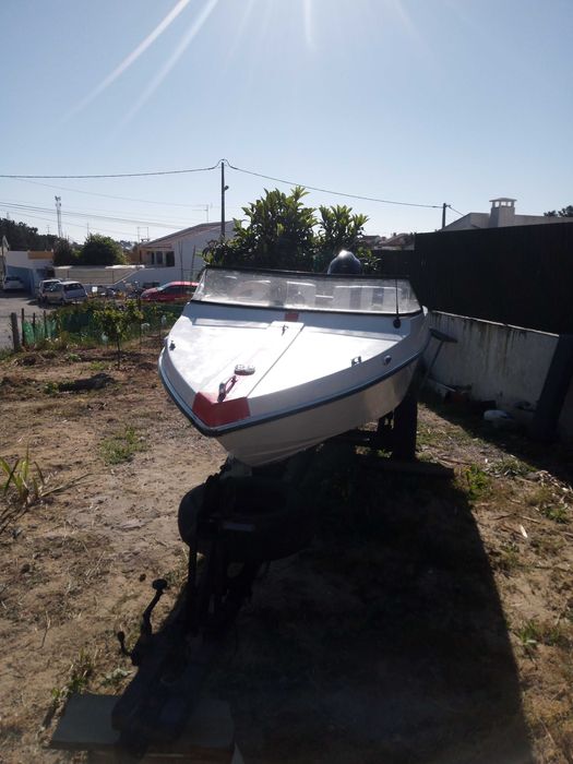 Barco 4 metros +atrelado+motor
