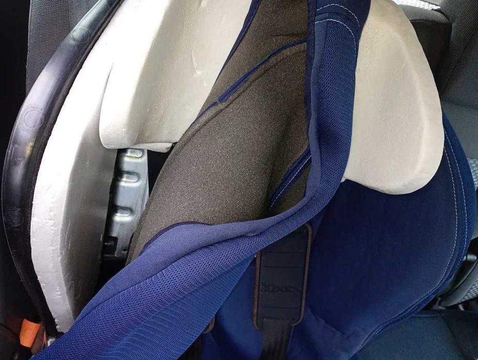 автокрісло Chicco синє