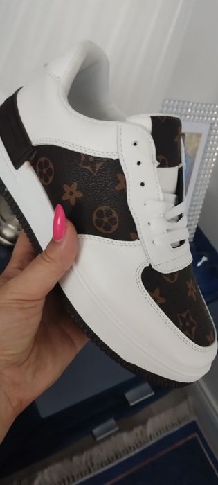 Adidasy damskie biało brązowe