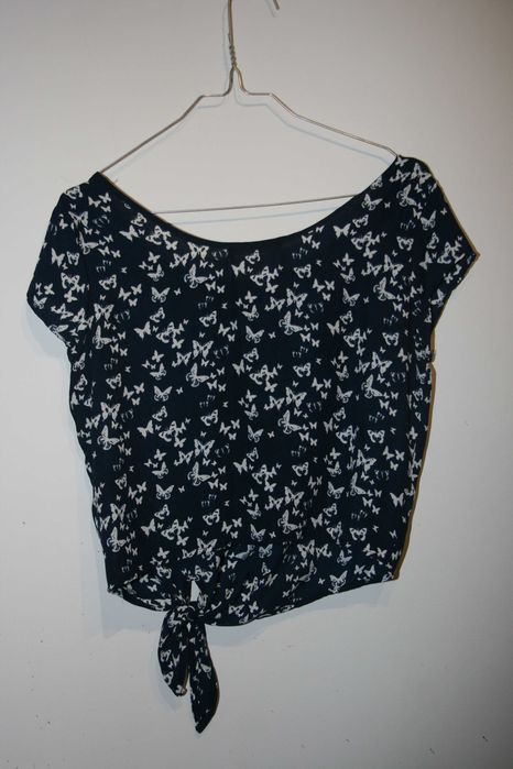 Blusa c/ Borboletas Bershka