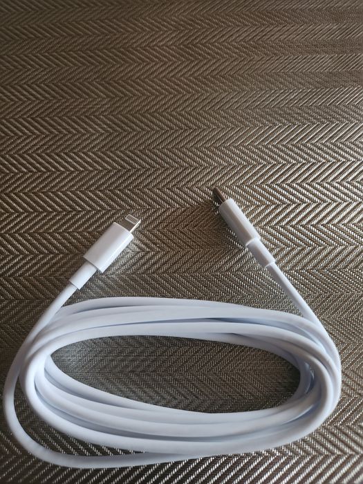 Nowy kabelek do ładowarki typu c iphone