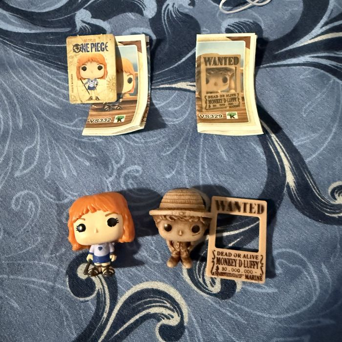 Kinder one piece Harry Potter stranger things
