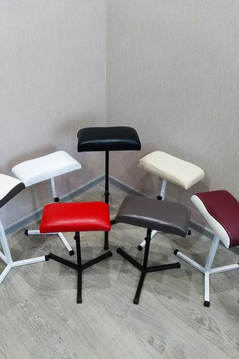 Подставка для педикюра маникюра.   Тренога для ног педикюрная. Тринога