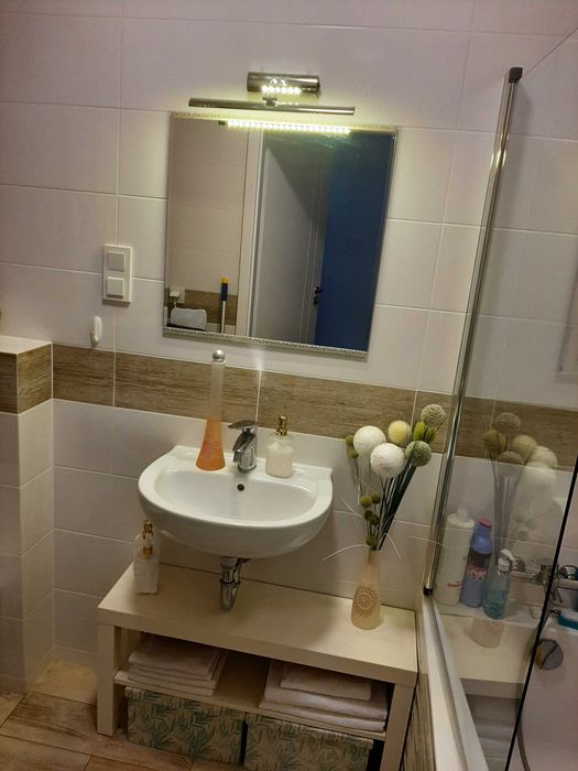 Kawalerka z balkonem z miejscem postojowym