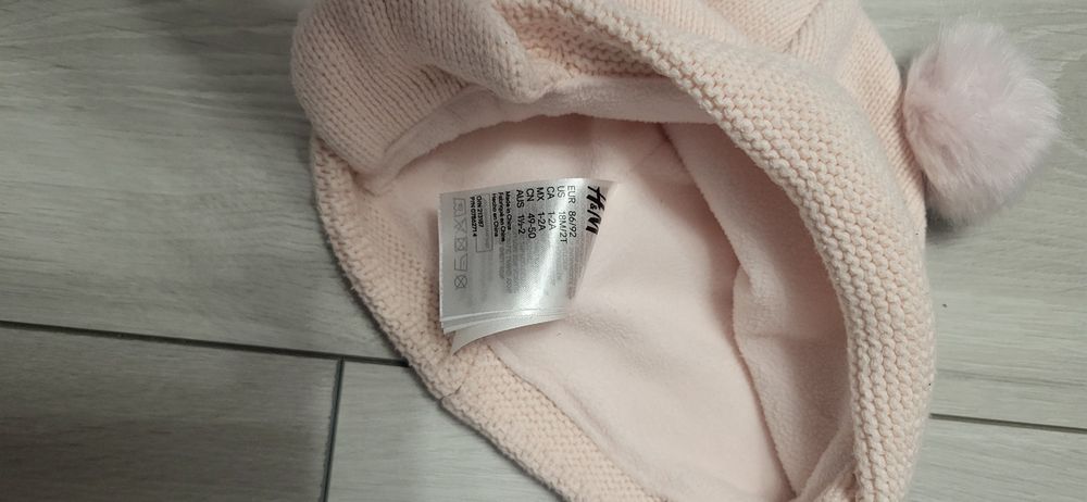 Czapki dziecięce zimowe 1 szt