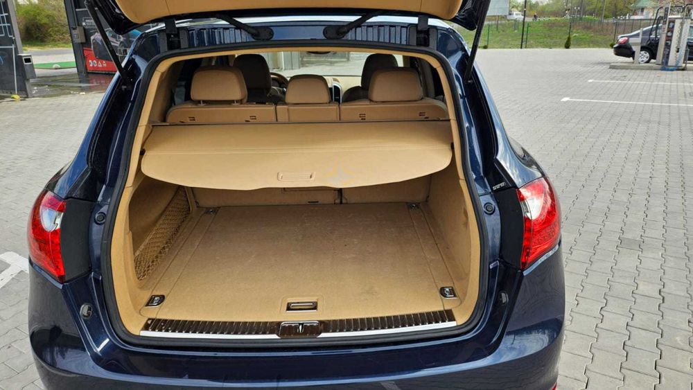 Porsche Cayenne 2010 Гібрид