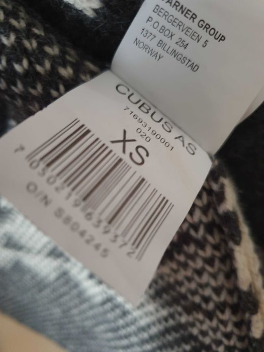 Ciepły nowy sweterek/kardigan Cubus w rozmiarze XS