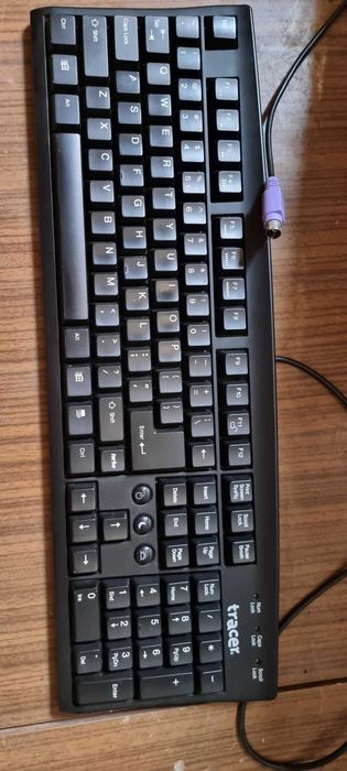 Komputer z monitorem nec