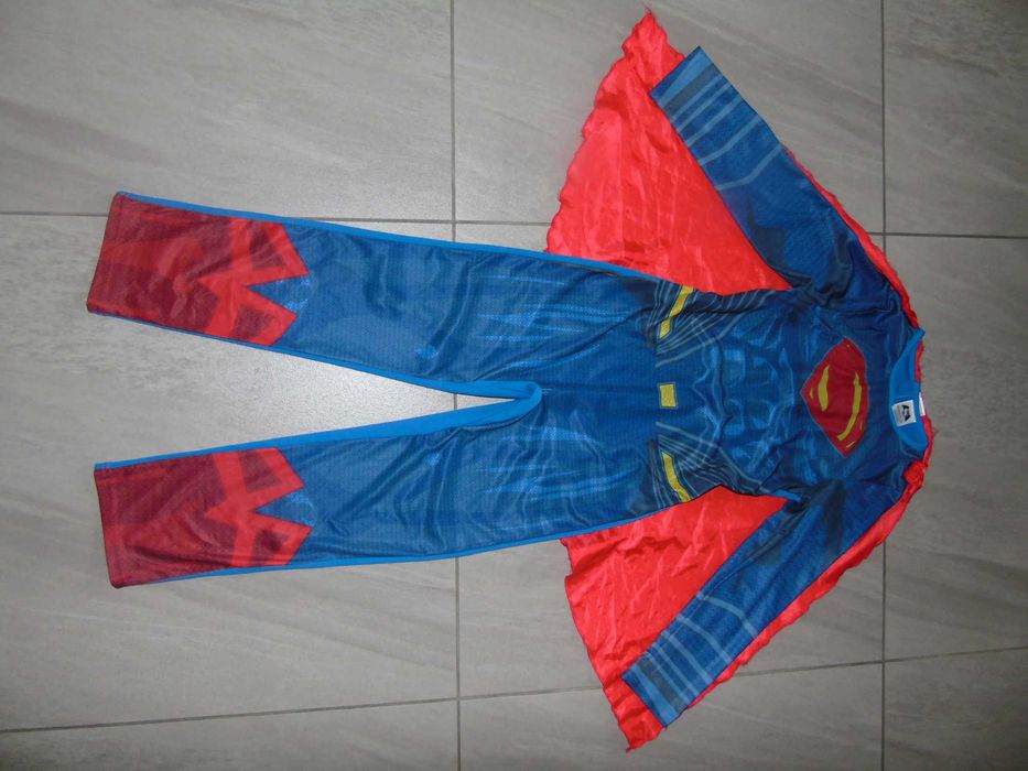 strój Superman 7-8 lat