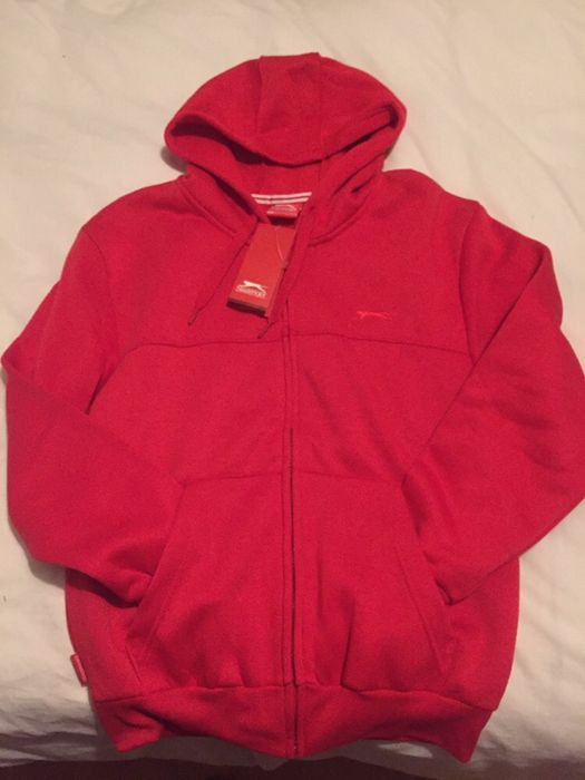 Slazenger Sweatshirt (with tags) – 10 years old