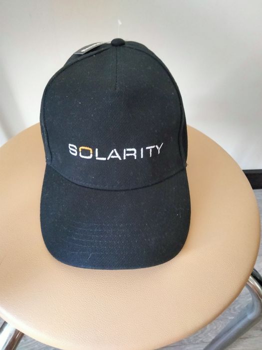 Кепка черная на липучке