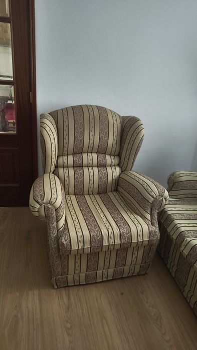 Sofa e duas poltronas