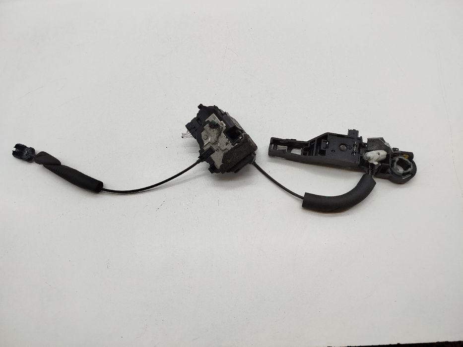 Fecho da Porta Trás Esquerdo - RENAULT Laguna III (BT0/1) | 07 - 15