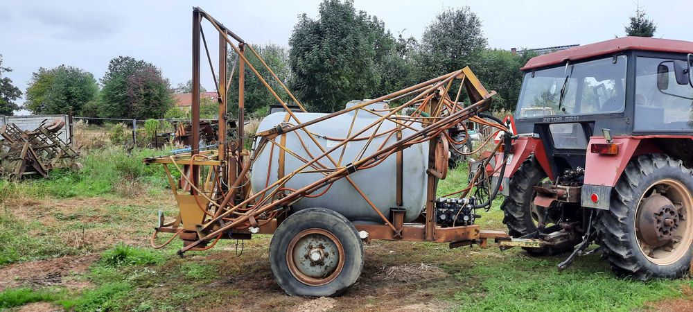 Opryskiwacz 18 metrow