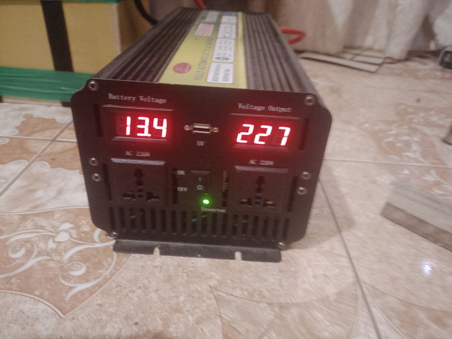 Продам инвертор WIMPEX 9квт12--220в