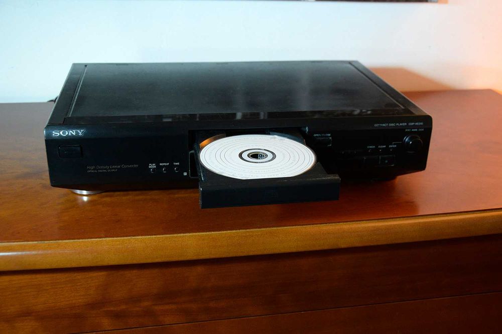 Leitor CD Sony CDP XE310