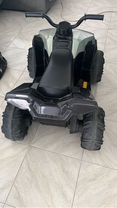 Carro eletrico criança
