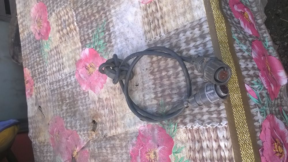 Соединительные провода к радиостанции СССР.