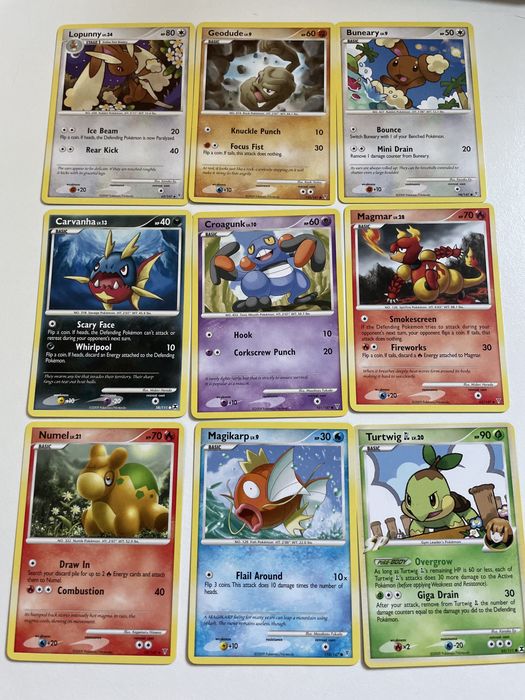 Cartas Pokémon diversos anos