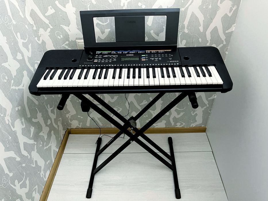 Синтезатор Yamaha E-253! Крута модель!клавіші.