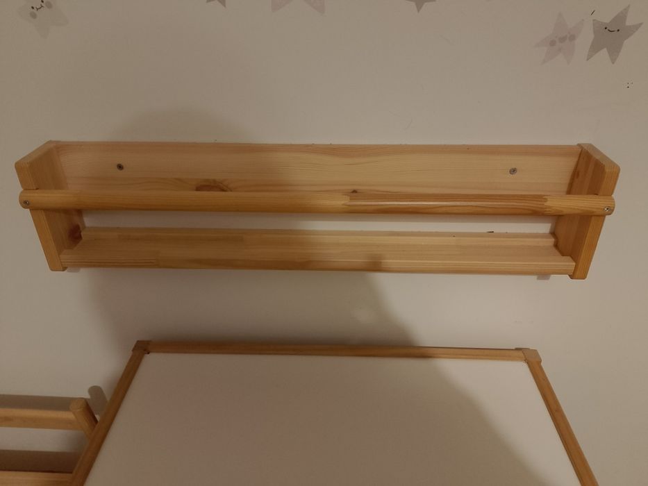 Meble dziecięce stolik i krzesełko, półka, regał Ikea